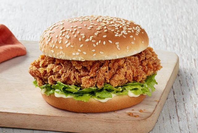 http://www.theimpulsivebuy.com/wordpress/wp-content/uploads/2017/04/KFC-Zinger-Sandwich.jpg