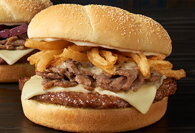 FAST FOOD NEWS: Checkers Rally's Peppercorn Steak Burger and Melty ...