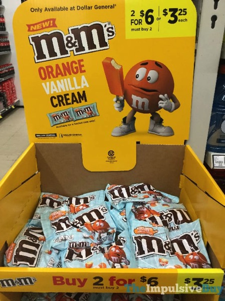 M&M's Orange Vanilla Creme Candies Taste Like a Summertime Creamsicle