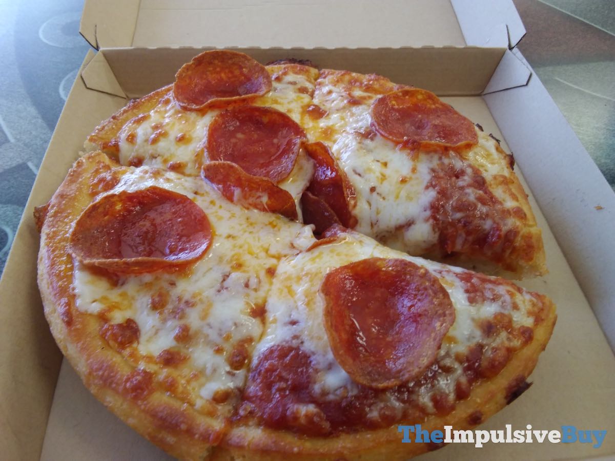pizza hut pan pepperoni pizza